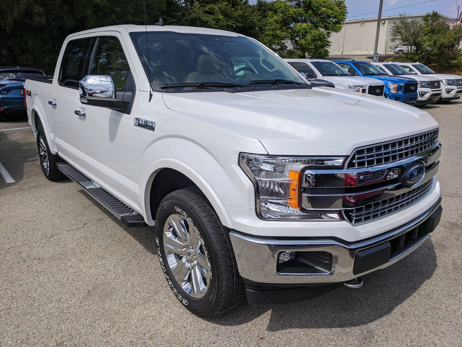 New 2020 Ford F-150 LARIAT Crew Cab Pickup in Star White Metallic Tri